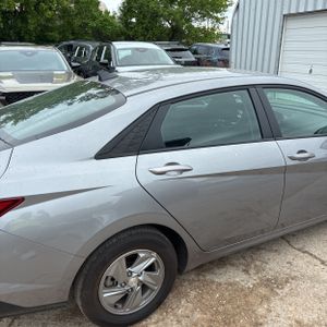 HYUNDAI ELANTRA - 8