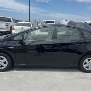 صورة 4 لـ 2011 Toyota PRIUS TWO