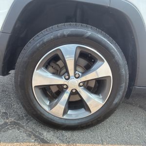 صورة مصغرة 19 لـ 2019 JEEP CHEROKEE LIMITED