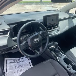 2026 Toyota COROLLA LE thumbnail 33