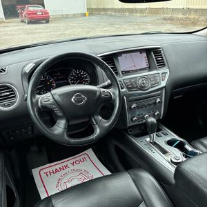 2017 Nissan PATHFINDER SL 照片 37