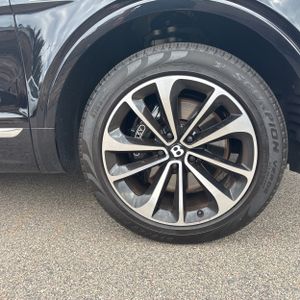 صورة مصغرة 20 لـ 2024 Bentley BENTAYGA EWB