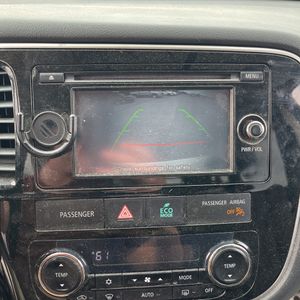 2015 Mitsubishi OUTLANDER SE — миниатюра 38