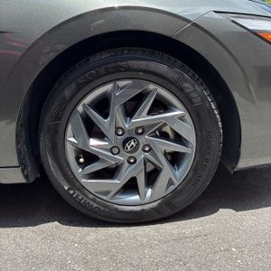صورة مصغرة 19 لـ 2024 Hyundai ELANTRA SEL