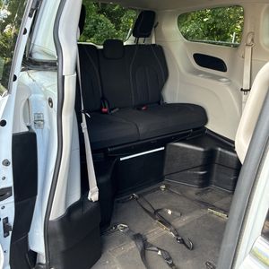 صورة 25 لـ 2022 Chrysler VOYAGER LX