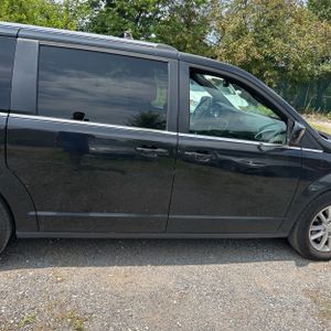 2019 Dodge GRAND CARAVAN SXT — миниатюра 11