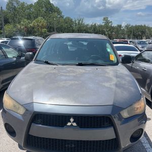 2010 Mitsubishi OUTLANDER ES thumbnail 15