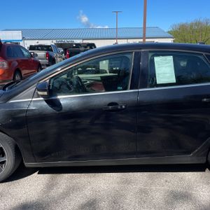 FORD FOCUS TITANIUM - 4