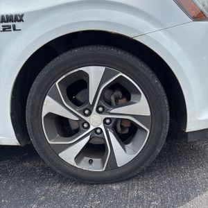 2017 Chevrolet SONIC PREMIER AUTO thumbnail 20