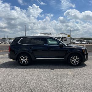 KIA TELLURIDE EX - 10
