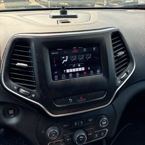 صورة مصغرة 37 لـ 2020 JEEP CHEROKEE ALTITUDE