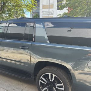 CHEVROLET SUBURBAN PREMIER - 5