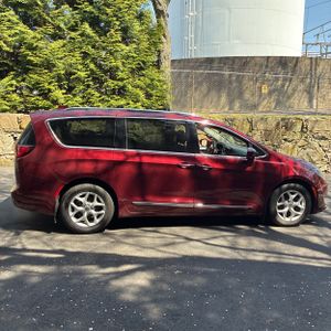 CHRYSLER PACIFICA TOURING L PLUS - 10