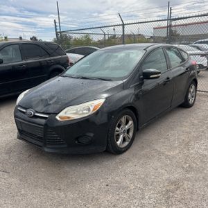 FORD FOCUS SE - 1