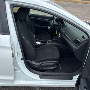 2019 Hyundai ELANTRA SE thumbnail 33