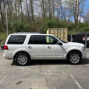 LINCOLN NAVIGATOR BASE - 10