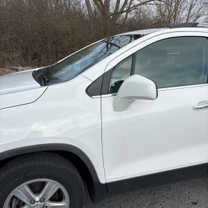 CHEVROLET TRAX LT - 2