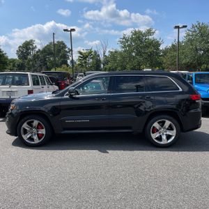 صورة 3 لـ 2015 JEEP GRAND CHEROKEE SRT