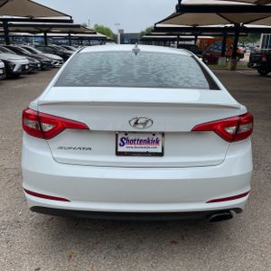 HYUNDAI SONATA - 6