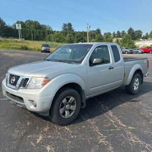 2012 Nissan FRONTIER SV — фото 1