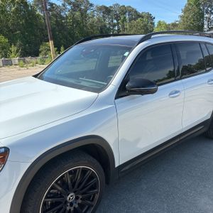 MERCEDES-BENZ GLB - 2