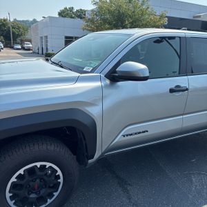2025 Toyota TACOMA TRD OFF-ROAD 照片 2