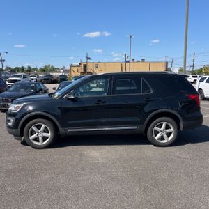 FORD EXPLORER XLT - 3