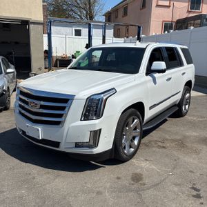 CADILLAC ESCALADE LUXURY - 1