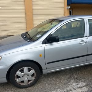 Toyota Corolla CE - 2