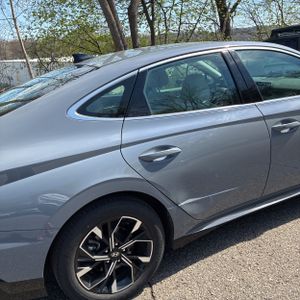 HYUNDAI SONATA SEL - 9