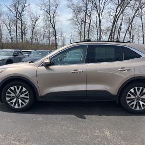 FORD ESCAPE TITANIUM - 4