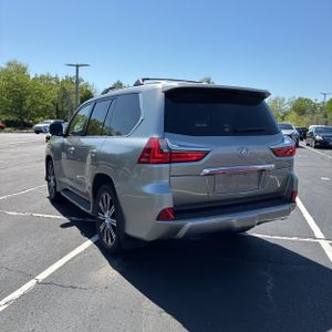 LEXUS LX 570 THREE-ROW - 5