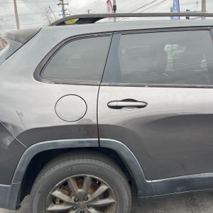 JEEP CHEROKEE LIMITED - 9