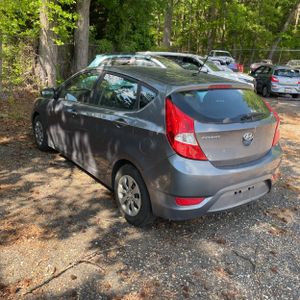 HYUNDAI ACCENT SE - 5