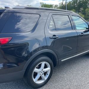 FORD EXPLORER XLT - 9