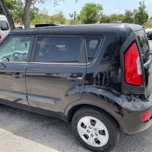 صورة 6 لـ 2013 KIA SOUL BASE