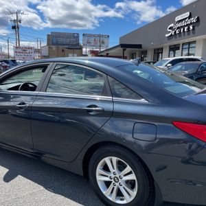 HYUNDAI SONATA GLS - 6