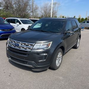 FORD EXPLORER XLT - 1