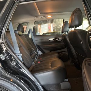 2015 Nissan ROGUE SL 照片 34