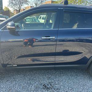 KIA SORENTO LX V6 - 4