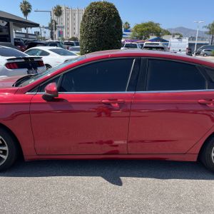 FORD FUSION SE - 3