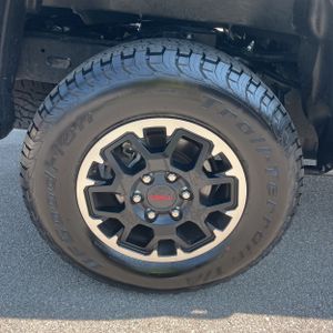 2025 Toyota TACOMA TRD OFF ROAD — миниатюра 19