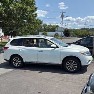 2015 Nissan PATHFINDER SL — фото 10