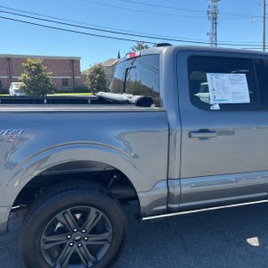 FORD F-150 LARIAT - 9