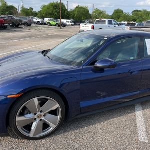 PORSCHE TAYCAN BASE - 2