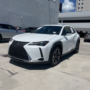 صورة 1 لـ 2026 Lexus UX 300H BASE