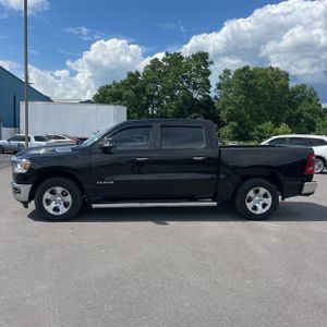 2019 RAM 1500 BIG HORN 照片 3