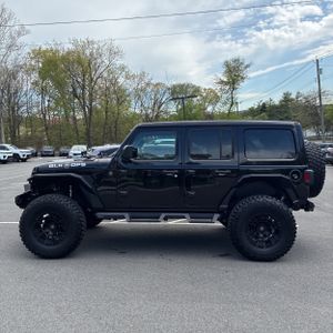 JEEP WRANGLER 4-DOOR WILLYS 4X4 - 3