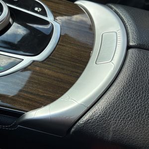 صورة 62 لـ 2017 Mercedes-BENZ GLC