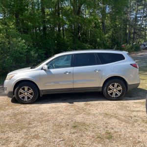 CHEVROLET TRAVERSE LT - 3